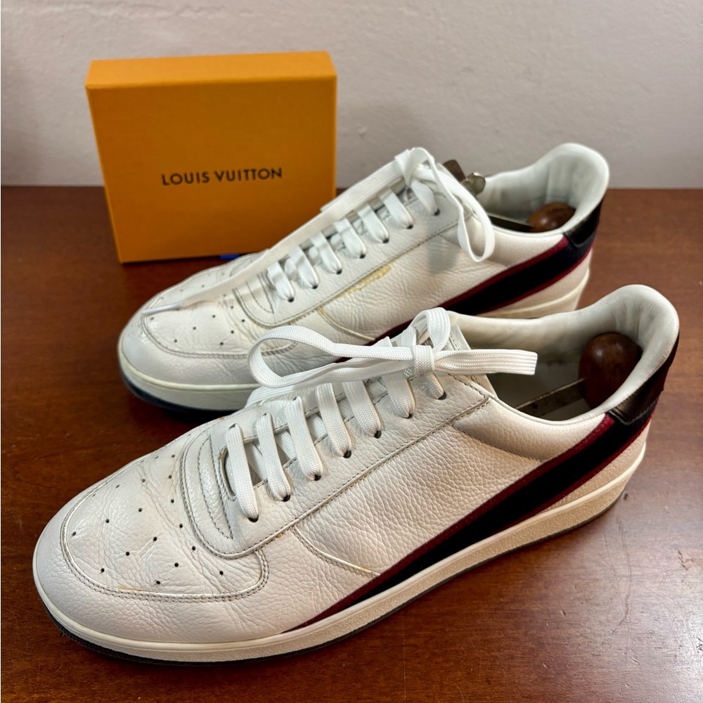 ❌SOLD❌Louis Vuitton Low Top Sneakers Trainers Size 8 Euro fits like a U.S. 9